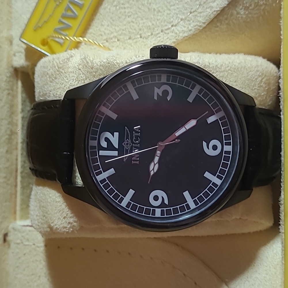 Men's Invicta Watch - Picture 2 of 5